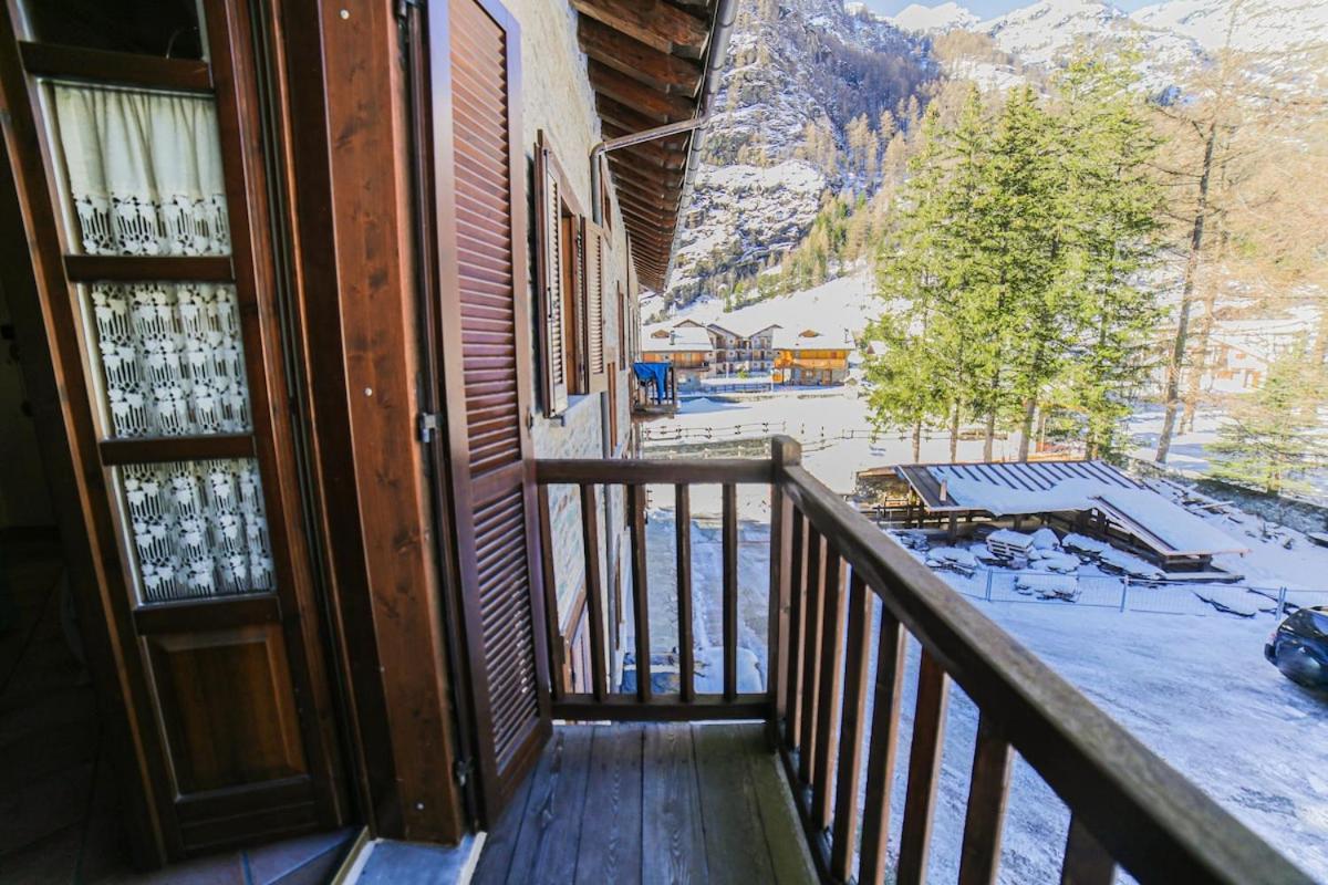 Apartament Casa Dei Larici 300M From Piste Gressoney-la-Trinité Zewnętrze zdjęcie